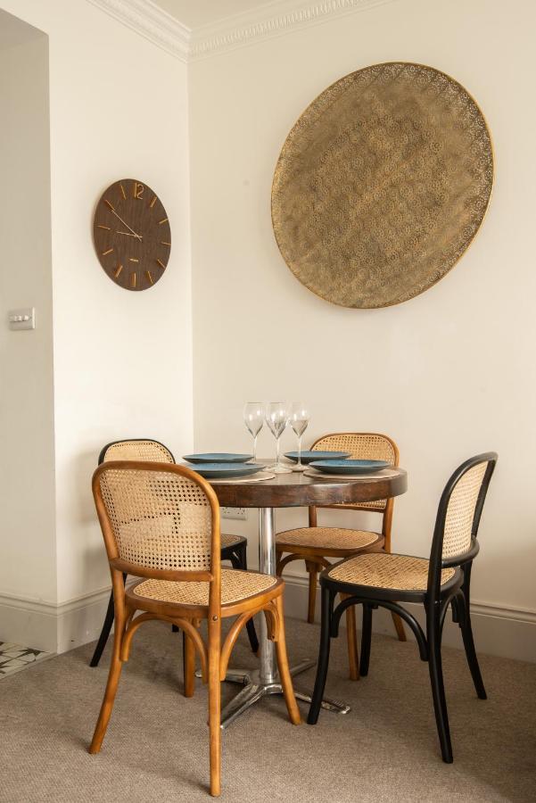 Beautiful, Central, 3 Min Walk From Beach, 2 King Doubles Hove Exterior foto