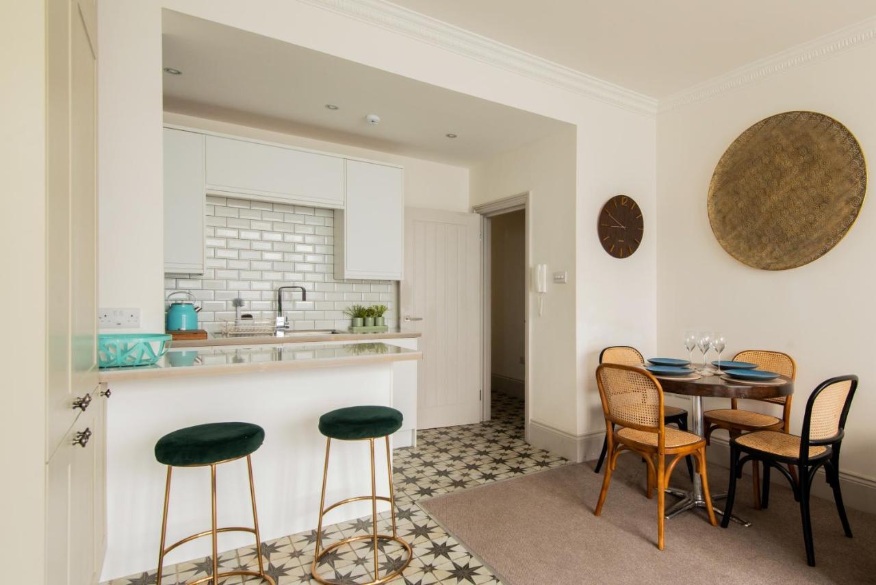 Beautiful, Central, 3 Min Walk From Beach, 2 King Doubles Hove Exterior foto