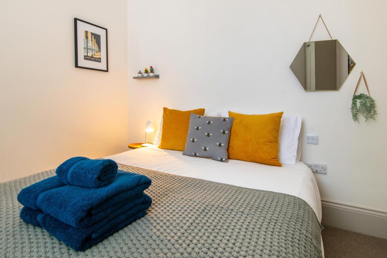 Beautiful, Central, 3 Min Walk From Beach, 2 King Doubles Hove Exterior foto