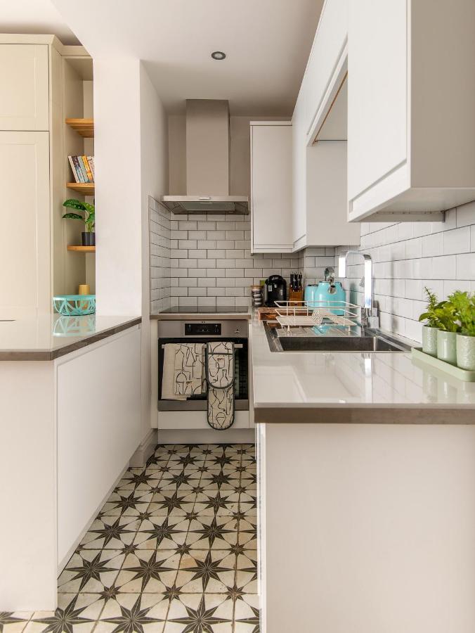 Beautiful, Central, 3 Min Walk From Beach, 2 King Doubles Hove Exterior foto