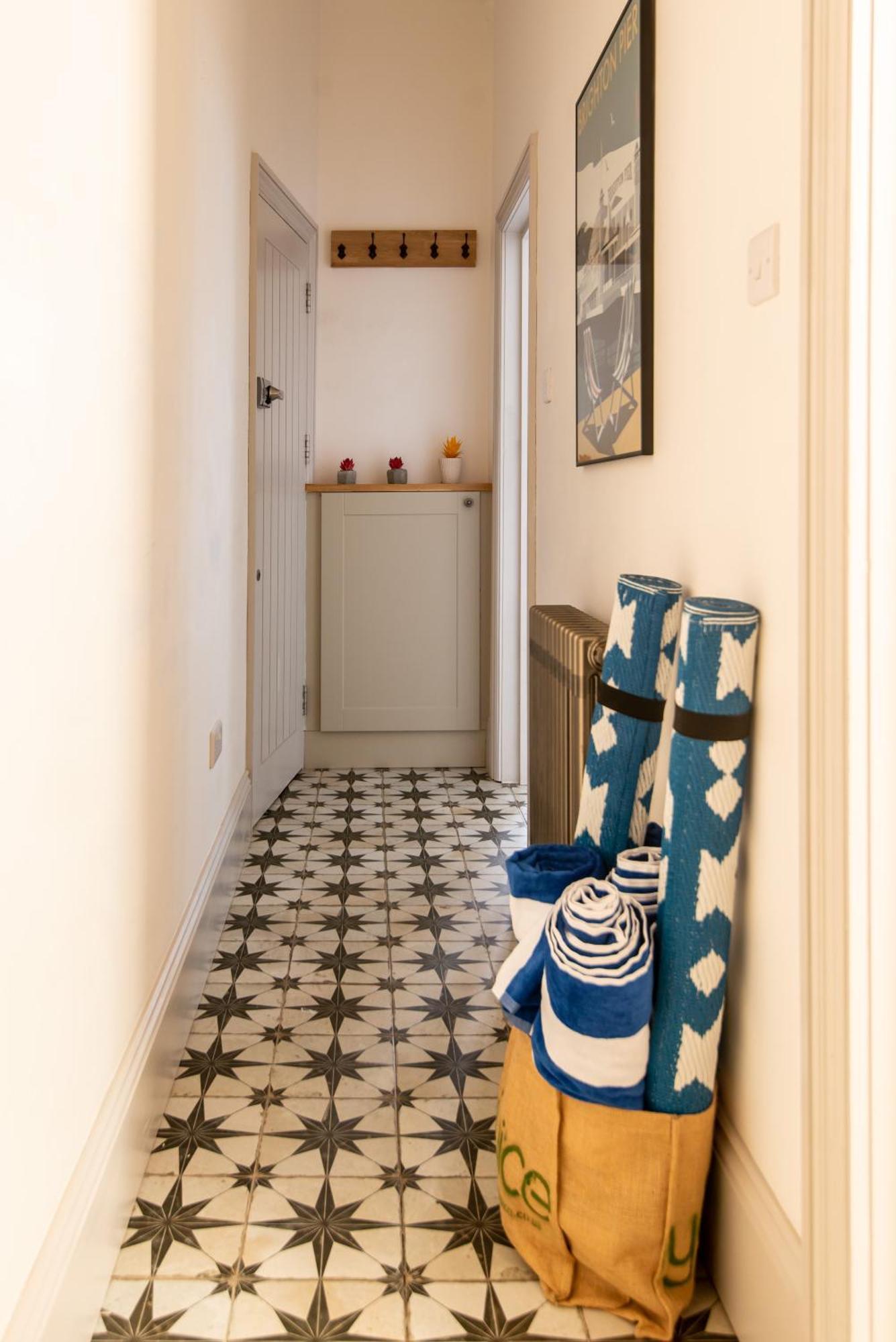 Beautiful, Central, 3 Min Walk From Beach, 2 King Doubles Hove Exterior foto
